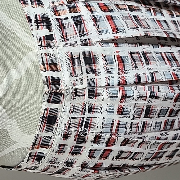 💎 HOST PICK 💎 Burberry 100% Silk Skirt (NWT) - Picture 5 of 5